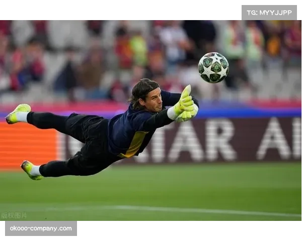 佛罗伦萨五后卫死守反击 抓住索默失误逼平国米